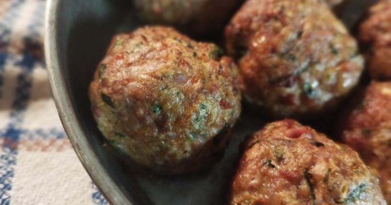 Baked meatballs — Bulgarian style