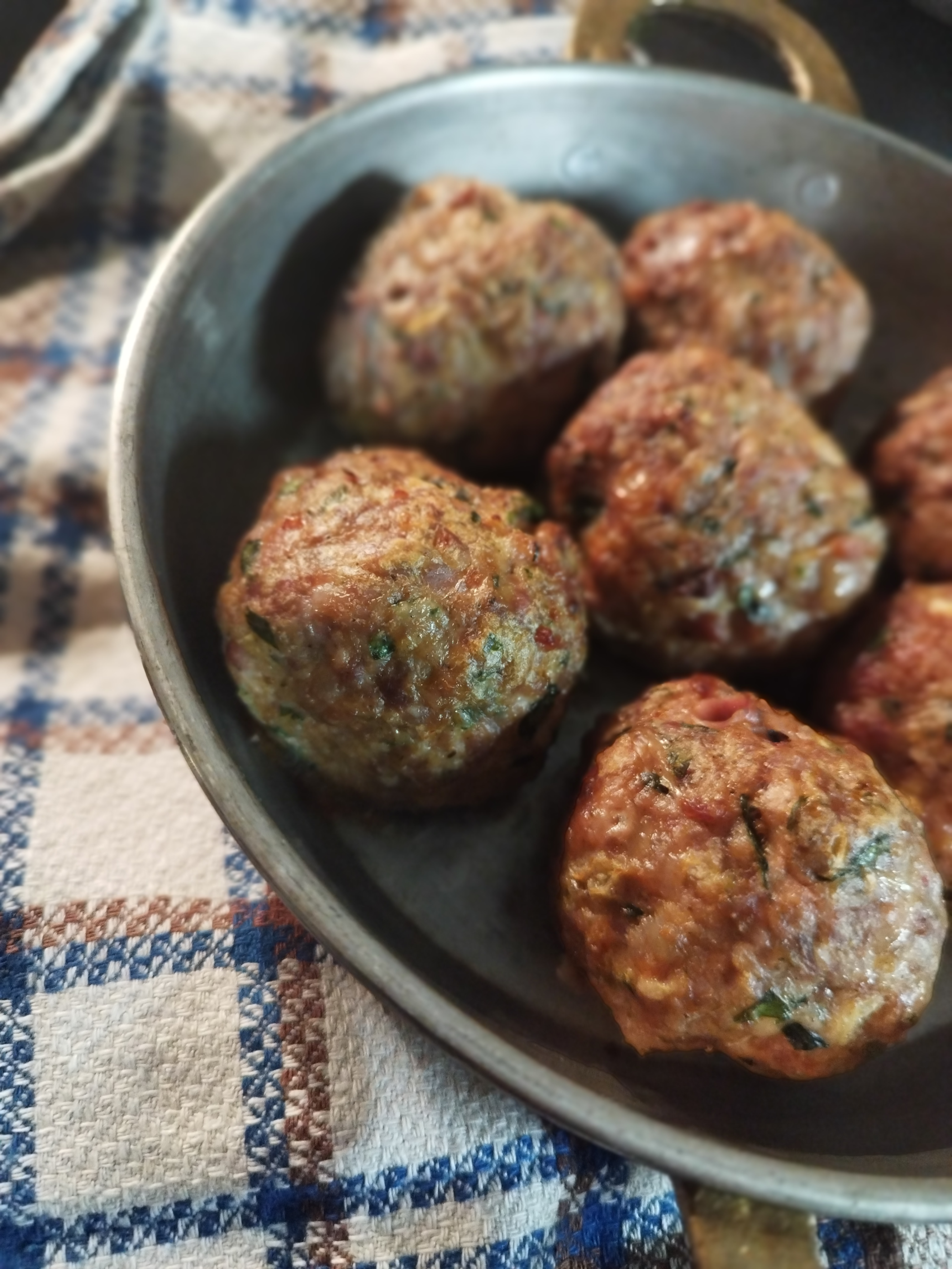 Baked meatballs — Bulgarian style