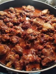 After 150-180 min the meat should fall out from the bone.